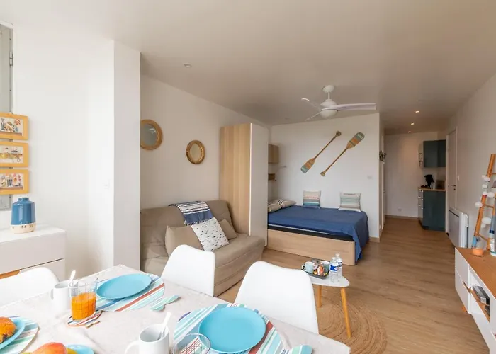 Au Paradis Bleu - Parking Prive - Literie Confortable - Vue Port - Plage A 5 Min