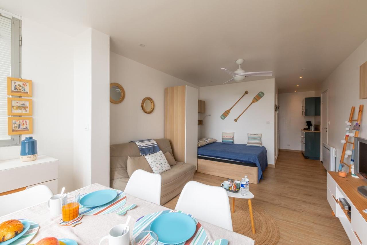 Au Paradis Bleu - Parking Prive - Literie Confortable - Vue Port - A 5 Min Apartment
